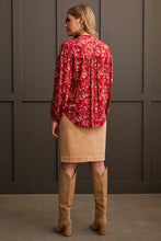 Load image into Gallery viewer, T Button Front Blouse: Red
